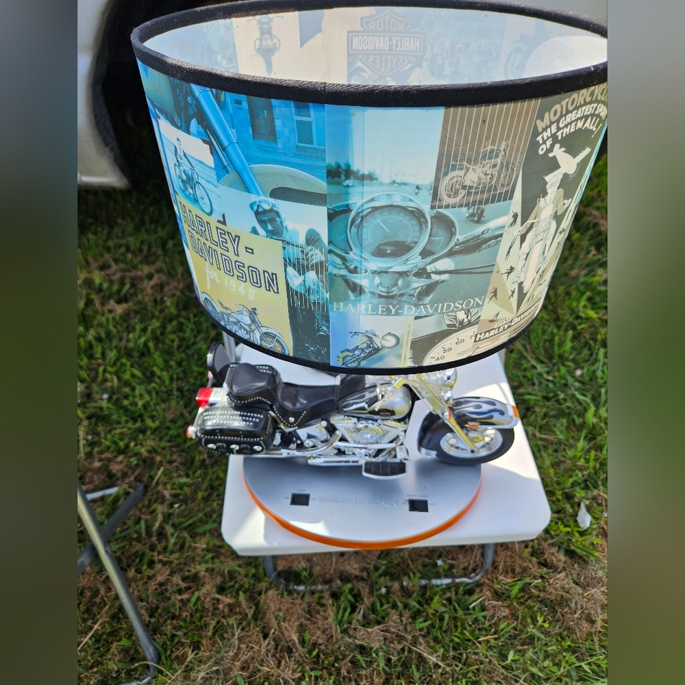 Harley Davidson Heritage Lamp